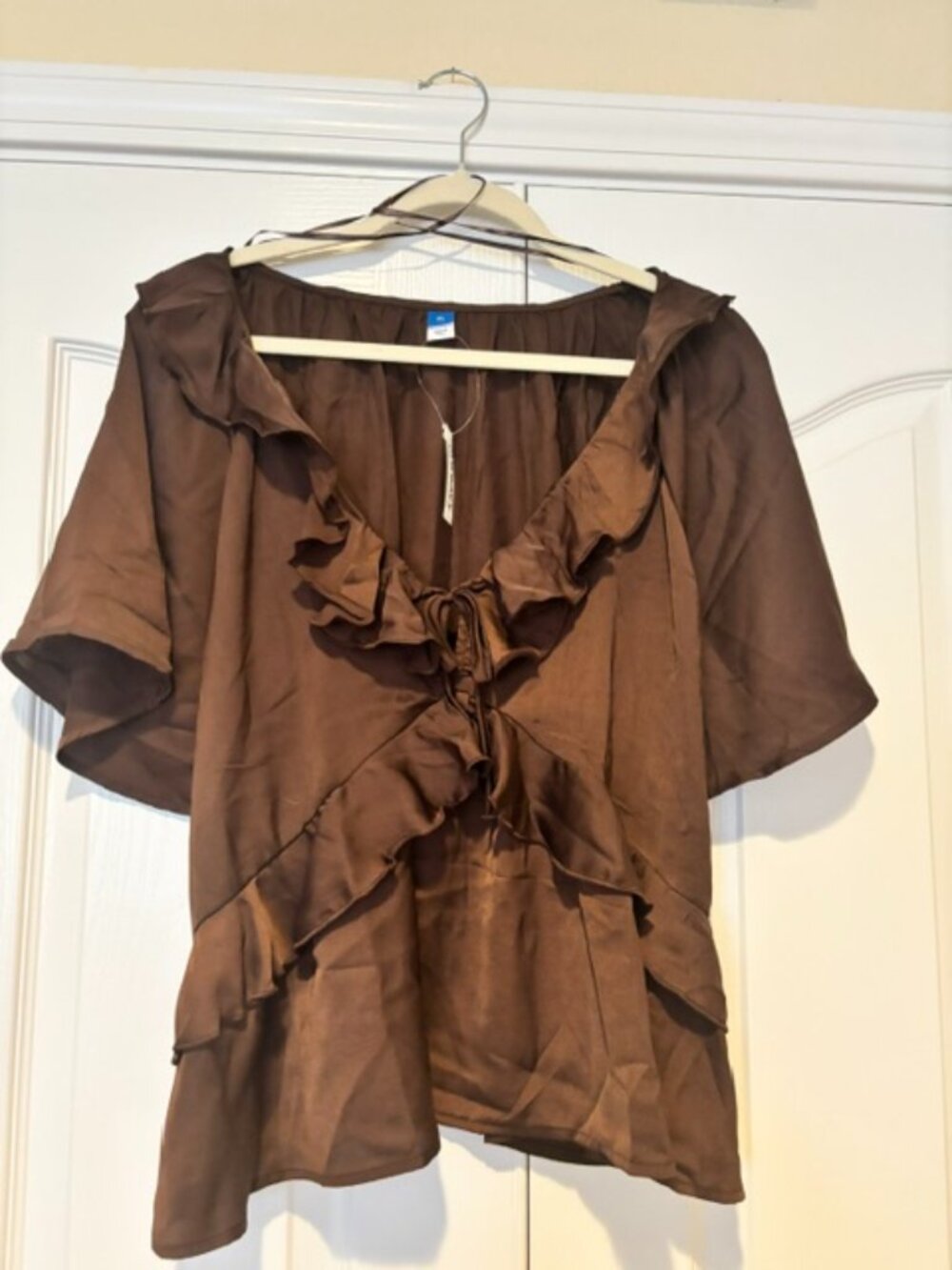 Satin Ruffle Tie-Front Top XL | Earthen